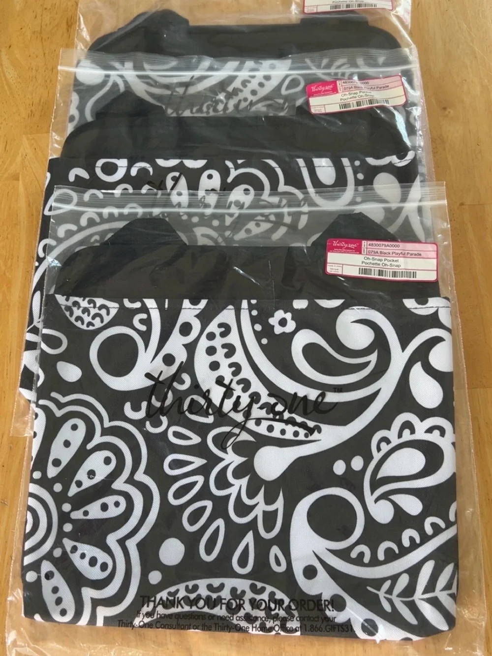 thirty-one Black & White oh snap pockets (Set of 3)